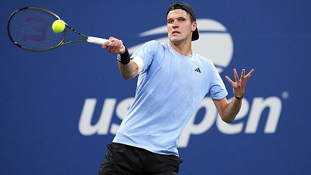 Jakub Menk bhem tetho kola tenisovho US Open.