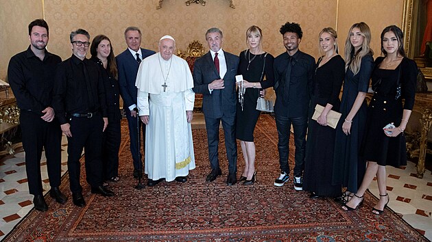 Pape Frantiek pozval do Vatiknu vskutku neobvyklho hosta. Byl jm kultovn herec aknch film Sylvester Stallone znm nejvce pro svou roli boxera Rockyho Balboa. (8. z 2023)