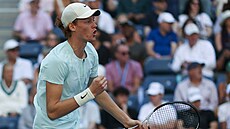 Ital Jannik Sinner se hecuje ve t�etím kole US Open.