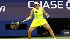Úder Lotyky Jeleny Ostapenkové v osmifinále US Open.