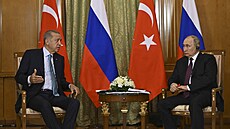 Turecký prezident Recep Tayyip Erdogan a jeho ruský protjek Vladimir Putin se...