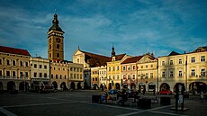 �erná v� je dominantou historického centra �eských Bud�jovic.