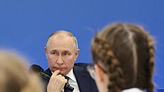 Ruský prezident Vladimir Putin poádal v Solnnogorsku otevenou lekci s...