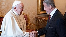 Pape Frantiek pozval do Vatikánu vskutku neobvyklého hosta. Byl jím kultovní...