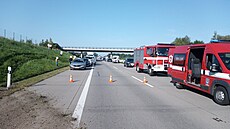 Nehoda osobního auta na 64. kilometru dálnice D11 (5. září 2023)
