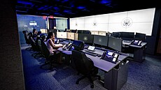 Zrekonstruovaná �Situa�ní místnost� v západním k�ídle Bílého domu (16. srpna...