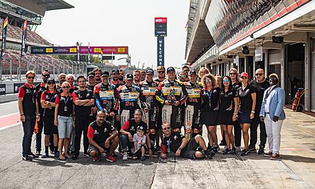 Automobilový tým Buggyra ZM Racing zakonil v Barcelon svou premiérovou sezonu...
