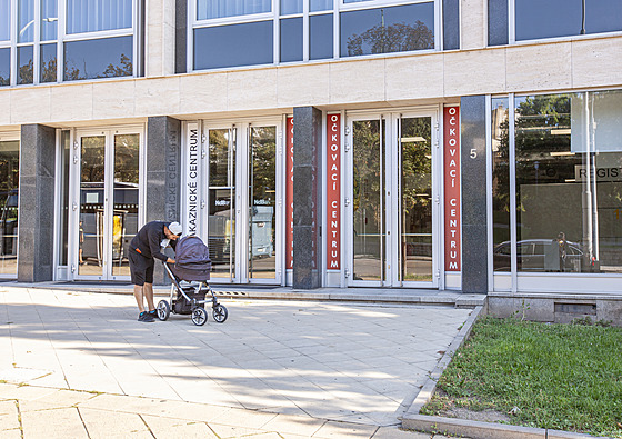 Pízemí v brnnském Janákov divadle, kde v minulosti sídlila restaurace Bohéma a poté v nm fungovalo okovací centrum, dlouho hledalo nové vyuití.