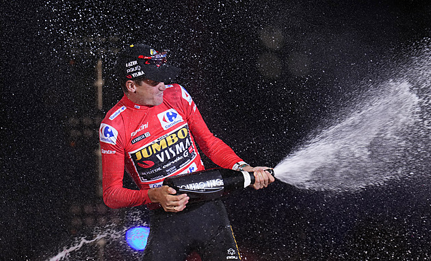 Jumbo zalité sluncem. Ale jak je na tom doopravdy? Neuteče mu Roglič?