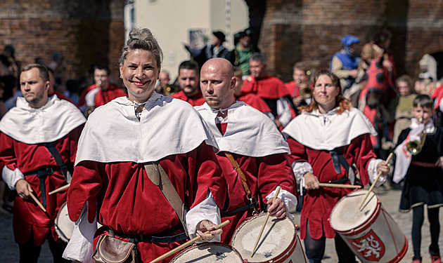 Vinobraní oslaví 800 let od založení Znojma. Při průvodu budou padat mince