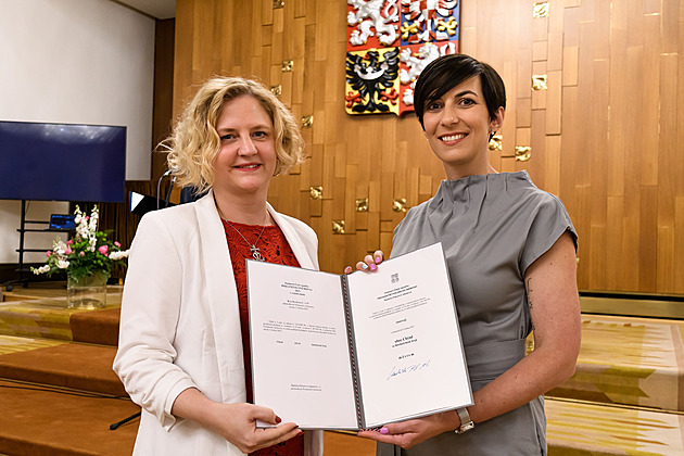 Rarita daná zákonem. Zatímco malé obce jsou městy, větší zůstávají vesnicemi