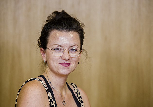 Piráty ovládla Ferjenčíkova klika, chtějí omezit práva členů, říká rebelující členka