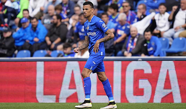 Chcípni, řvali fanoušci Pamplony na Greenwooda při jeho debutu za Getafe