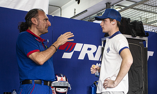 Nikdy to nevzdám. Pilot formule 2 Staněk o trablech s financemi i podpoře fanoušků