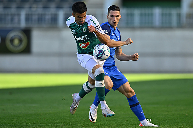 Můj první gól nohou v životě, smál se Tekijaški po premiérově trefě za Jablonec