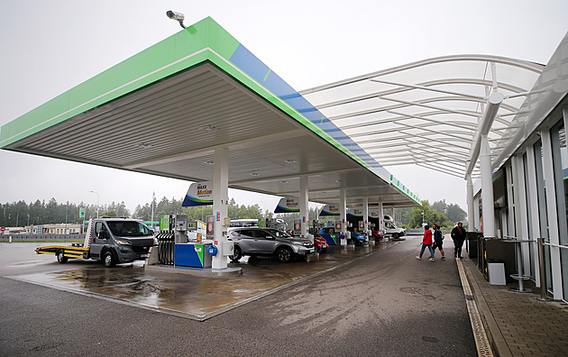 Řidiči v Česku natankují každých 20 kilometrů. Nové pumpy rostou výjimečně