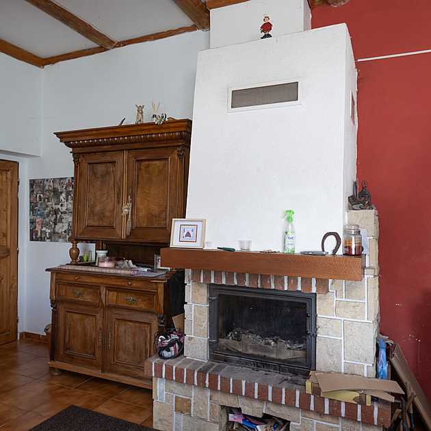 Maděrič z Modrého kódu koupil starou hospodu. Teď má rodina skvělý domov