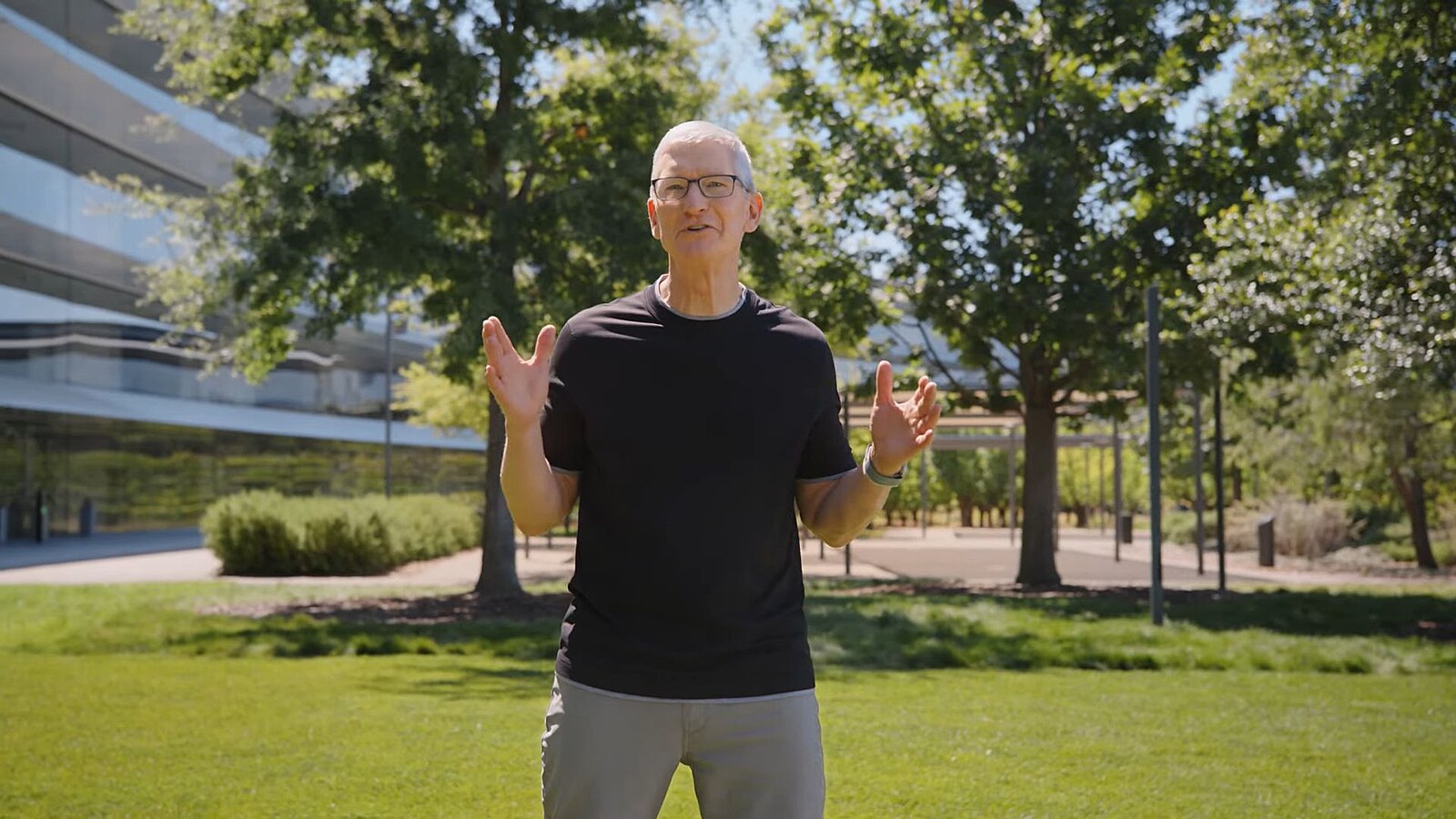 Změna po 15 letech. Cook opustí post generálního ředitele společnosti Apple