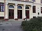 Budova boskovického gymnázia, z jeho okna vyskoil 19. záí 2023 ák pímo...