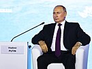 Ruský prezident Vladimir Putin na ekonomickém na fóru ve Vladivostoku. (12....