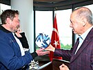Turecký prezident Recep Tayyip Erdogan se seel s éfem Tesly Elonem Muskem....
