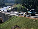 Stavba havl��kobrodsk�ho jihov�chodn�ho obchvatu m��� k z�v�ru. Tento t�den by...