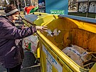 Kontejnery na tídný odpad v Hradci Králové (4. bezna 2020)