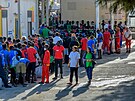 Italská Lampedusa elí narstajícímu potu píchozích migrant. (19. srpna 2023)