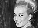 eskoslovenská gymnastka Vra áslavská (19. února 1969)