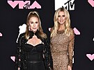 Kathy Hiltonová a její dcera Nicky Hiltonová na MTV Video Music Awards (Newark,...