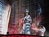 Snímek z představení Cornucopia od Björk