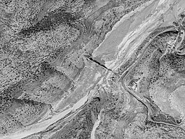 Satelitní snímek ukazující msto Darná po záplavách (13. záí 2023)