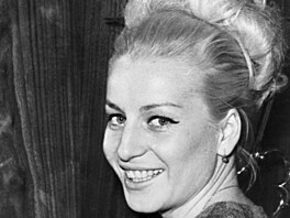 �eskoslovenská gymnastka V�ra �áslavská (19. února 1969)