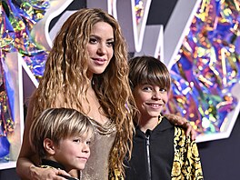 Shakira a její synové Sasha a Milan Piqué na MTV Video Music Awards (Newark,...