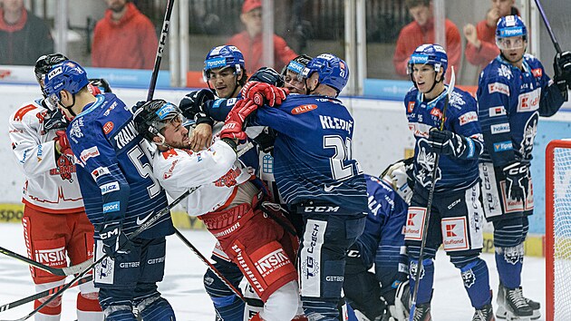 Mela v utkn vodnho extraligovho kola mezi Olomouc a Kladnem