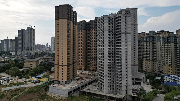 Nedokonen komplex Gaotie Wellness City, Tchung-chuan, provincie an-si, na (12. z 2023)