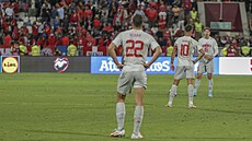 Zklamaní výcai po ztrát vedení v kvalifikaním duelu s Kosovem.