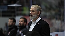 Hlavní trenér Hradce Tomá� Martinec na st�ída�ce
