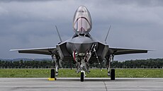 Letouny amerického F-35A Lightning II Demonstration Teamu peletly do Ostravy...