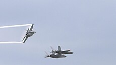 Letouny F-35 Lightning II ve tvrtek po poledni pistály na monovském letiti,...