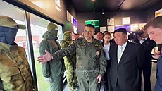 Severokorejský vdce Kim ong-un na návtv výstavy vojenské techniky,...