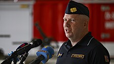 Nasazený velitel od�adu Jaromír Piesch vystoupil na briefingu k celkovému...
