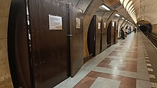 Oprava eskalátoru ve stanici metra Andl (18. záí 2023)