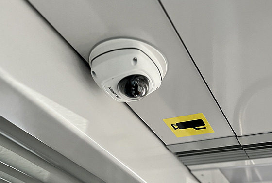 Kamery hlídající bezpečnost cestujících budou ve všech 572 vozech MHD v...