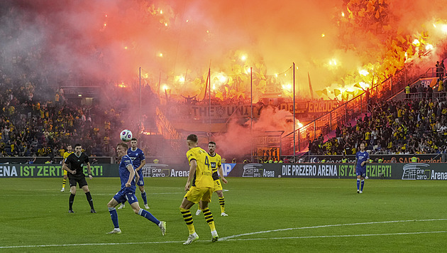 Fotbalisté Dortmundu zdolali Hoffenheim a jsou v čele neúplné tabulky