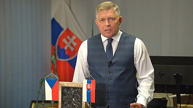 Báječné časy s Ficem. Postoje ke Slovensku žádají plány B i kinderstube