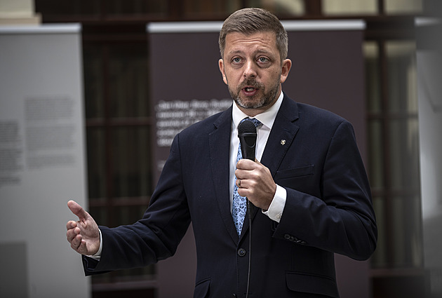 Češi budou moci volit korespondenčně už v roce 2025, navrhla pětikoalice