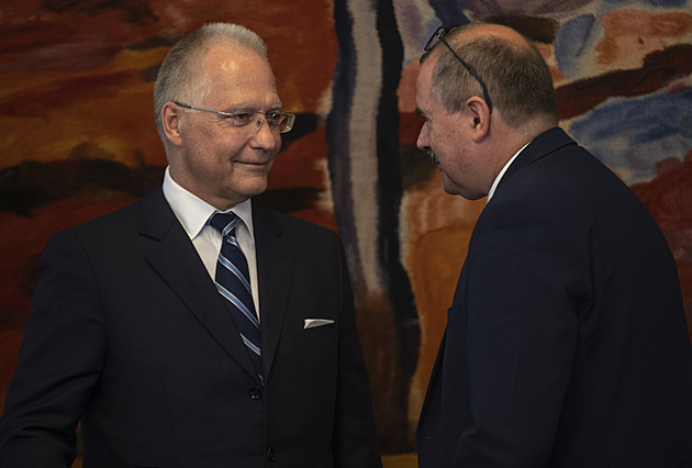 Ruský agent platil za šíření propagandy, ovlivnil i známé osobnosti, řekl šéf BIS