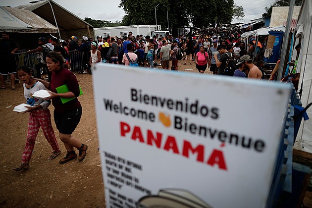Zlatý migrační Klondike. Jak se vydělává na průchodu nejhorší džunglí světa