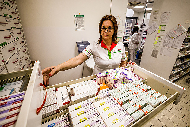 Nerovnost mezi lékárnami trápí pacienty. Lékárníci přitom kritizují novelu zákona, která situaci ještě zhorší